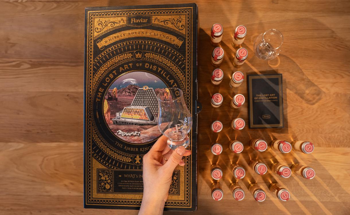 What is inside the Flaviar's Whiskey Advent Calendar 2023